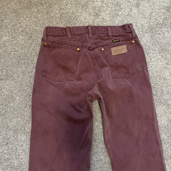 80s Vintage Wrangler High Rise Burgundy Denim Jeans | Made in USA 32/30 waist - Picture 5 of 12
